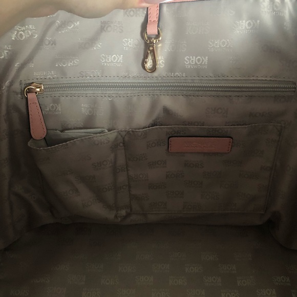 Michael Kors Jet Set LG Carryall Tote Leather - Picture 10 of 15